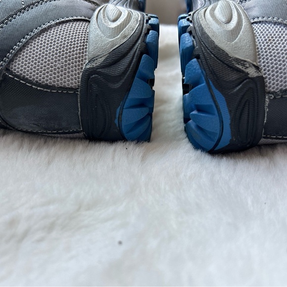 Merrell Boy's Grey/Blue Leather Hiltop Ventilator Mid Waterproof Hiking Boots 6 - Picture 14 of 16